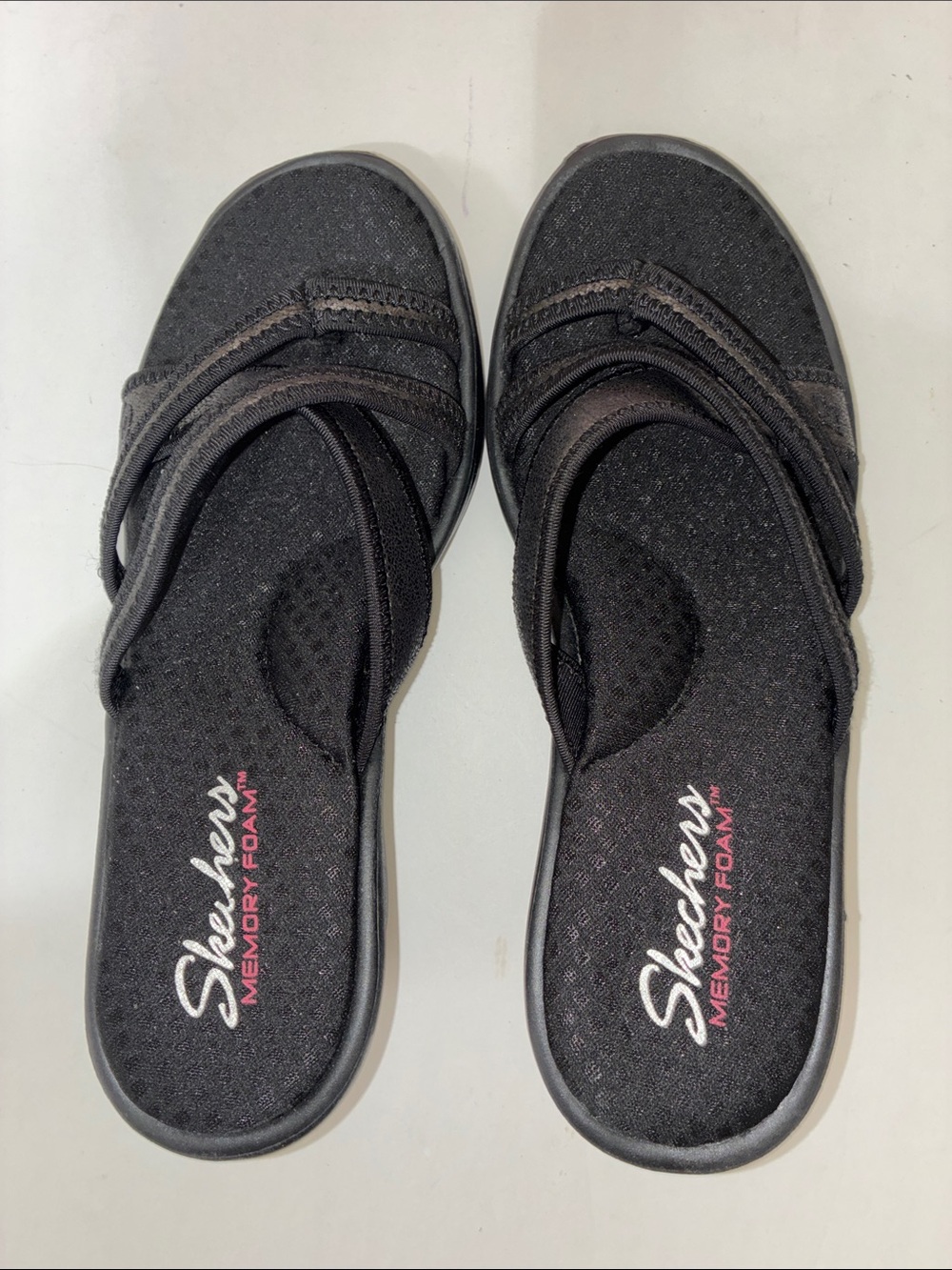 Skechers 8 Women's Slide Sandal Black Crisscross Straps & separated large toes - Picture 12 of 15